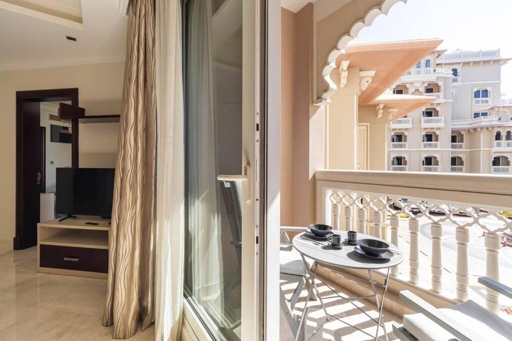 Luxury 1 Bedroom With A Private Beach Taj Granduer Residence At Palm ドバイ エクステリア 写真